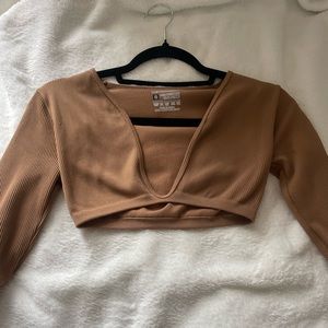 Pretty little thing long sleeve crop top
